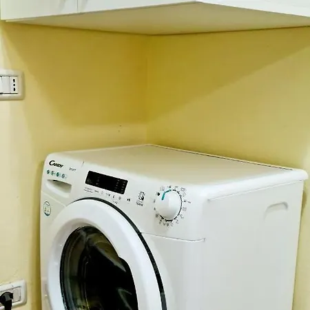 2v1 - 21 Dhjetori Am Διαμέρισμα *