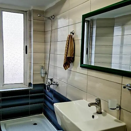 2v1 - 21 Dhjetori Am Apartment Tirana